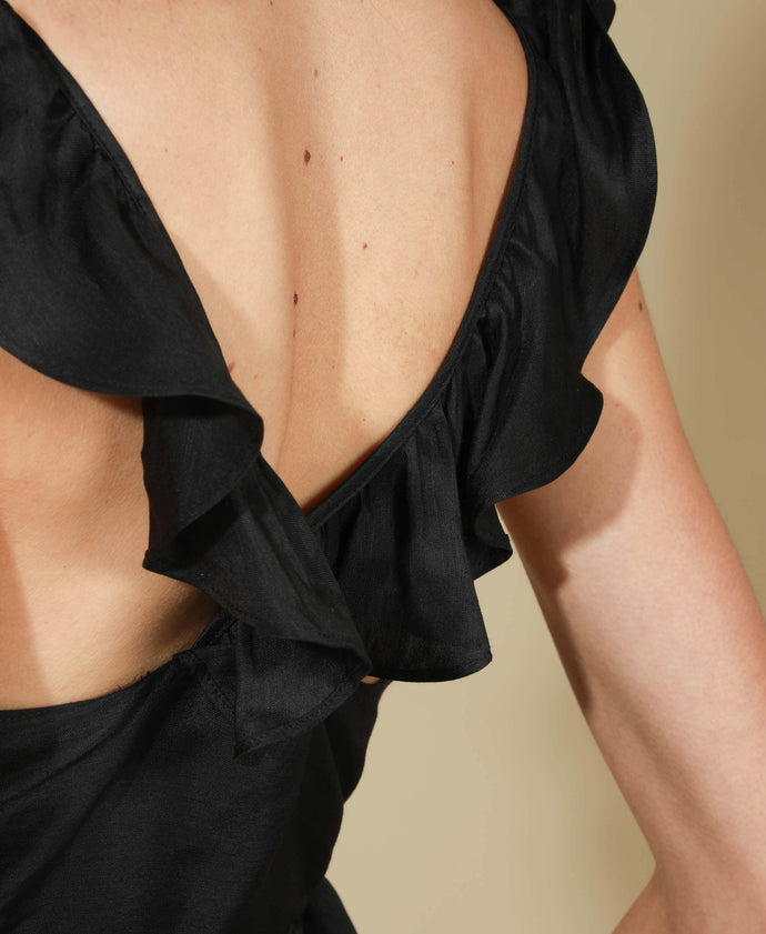 PINNACLE DRESS BLACK - FINAL SALE